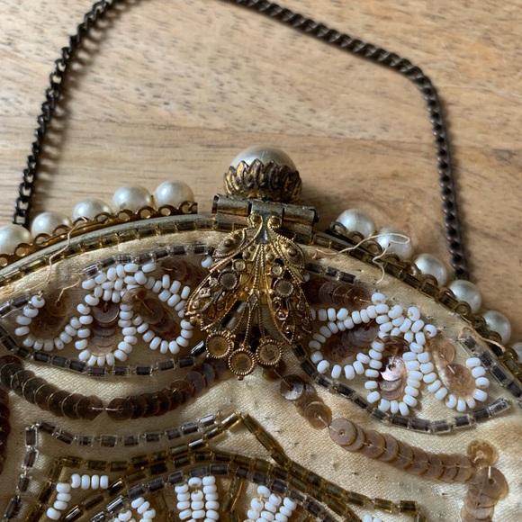 Art Deco French handmade beaded evening cocktail bag. - Picture 2 of 10